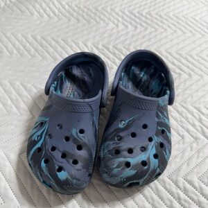 CROCS Toddler Clogs Blue & Black tie dye | 9C